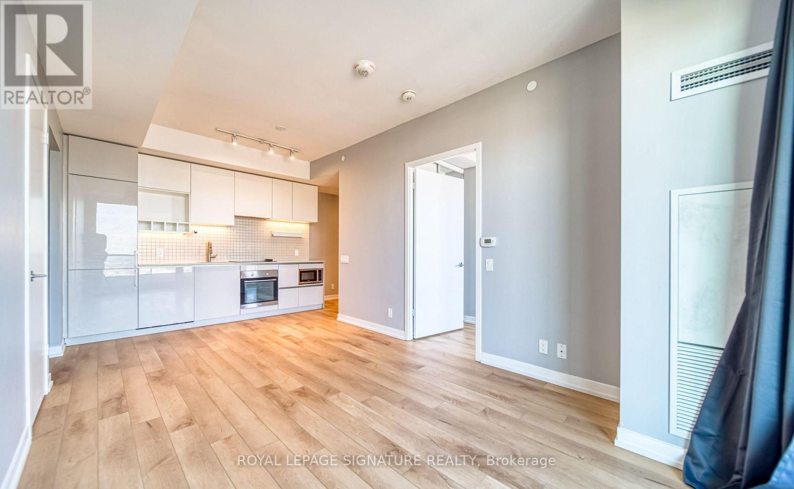 4712 - 898 Portage Parkway, Vaughan, Ontario  L4K 0J6 - Photo 10 - N12532970