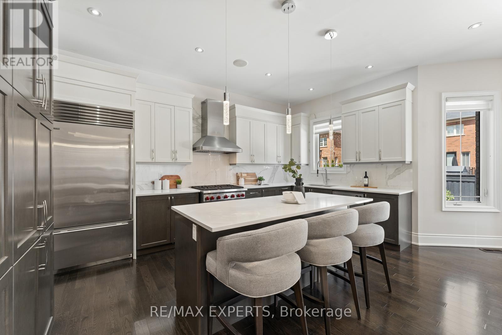 6 Dunrobin Crescent, Vaughan, Ontario  L4H 4A8 - Photo 11 - N12532982