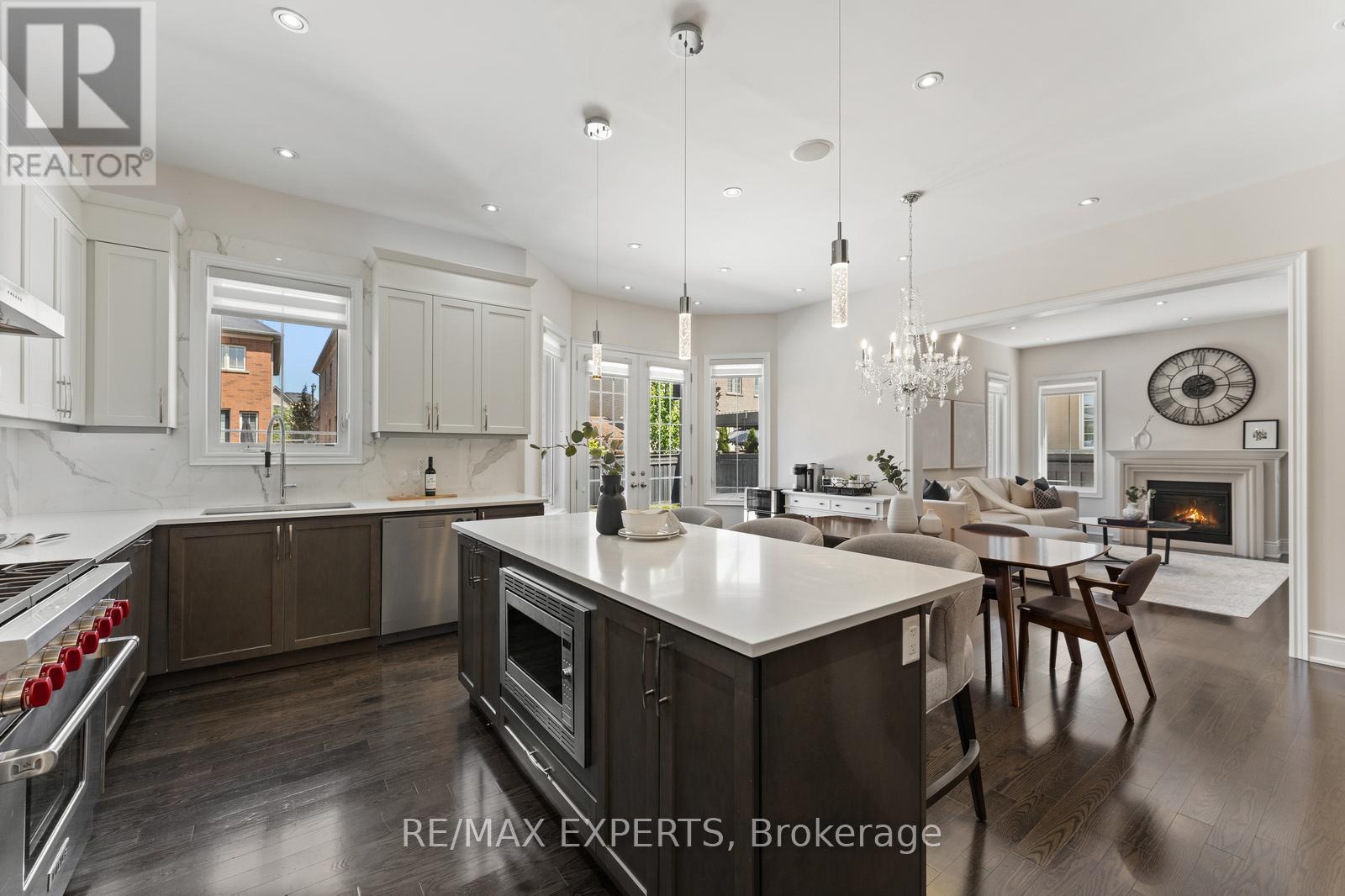 6 Dunrobin Crescent, Vaughan, Ontario  L4H 4A8 - Photo 15 - N12532982