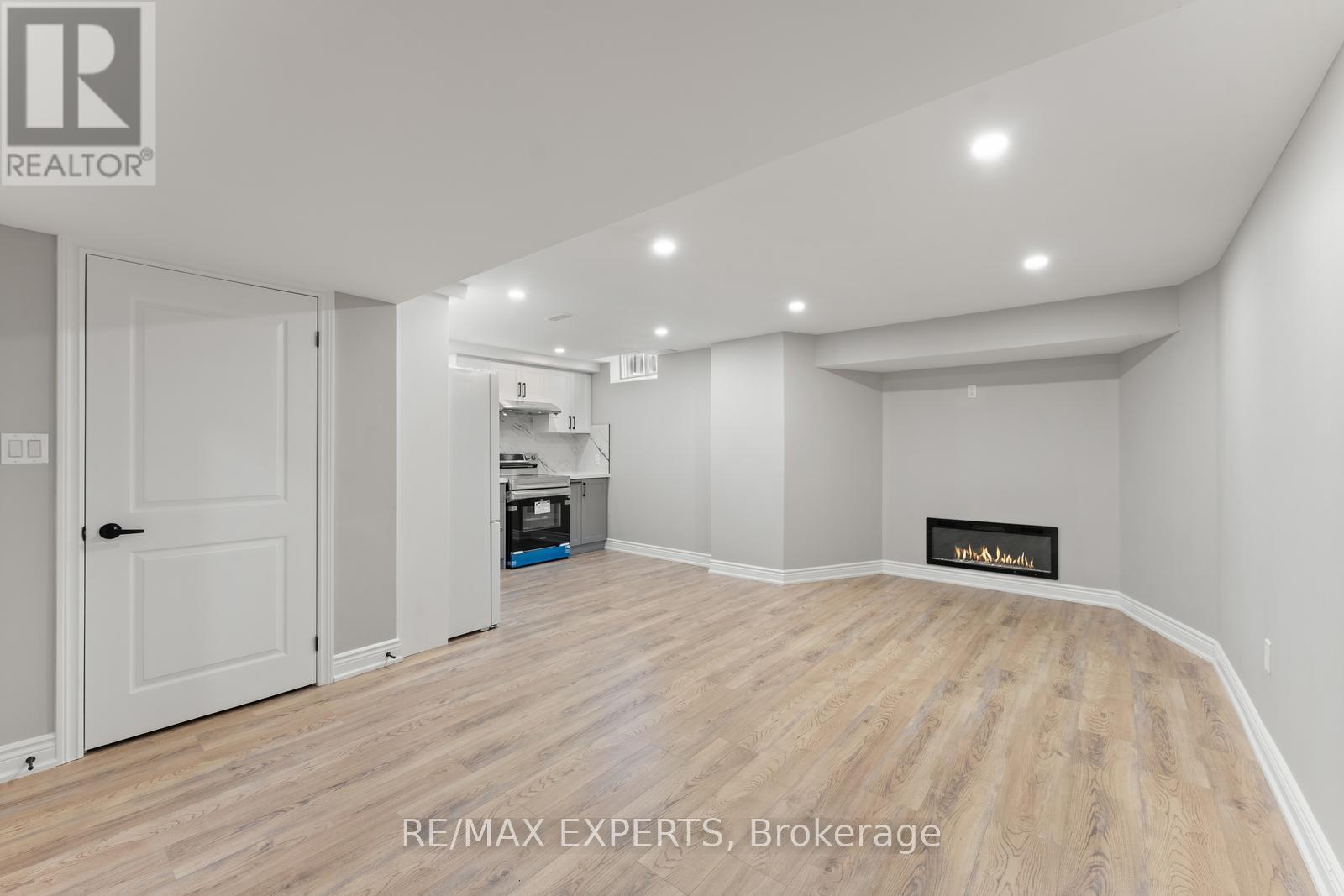 6 Dunrobin Crescent, Vaughan, Ontario  L4H 4A8 - Photo 37 - N12532982