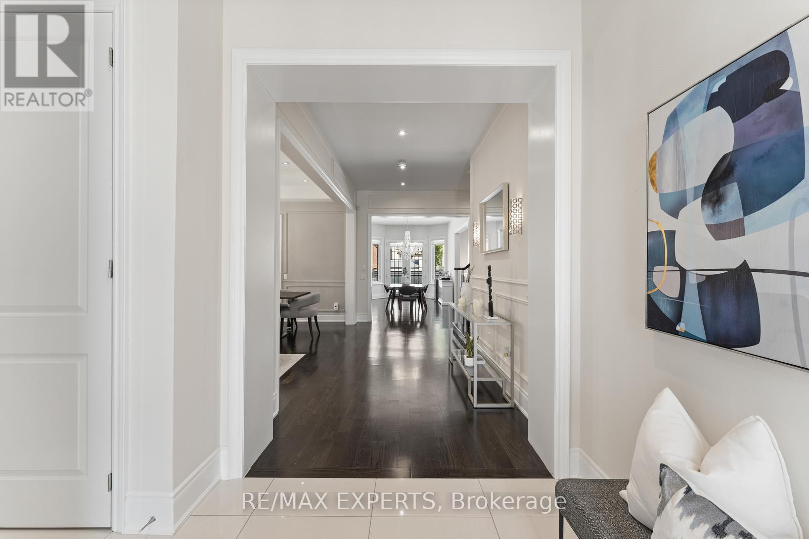 6 Dunrobin Crescent, Vaughan, Ontario  L4H 4A8 - Photo 7 - N12532982