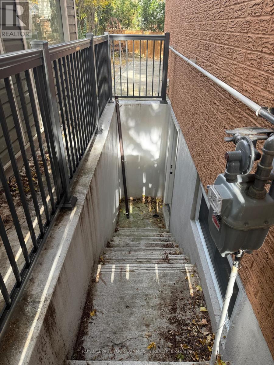 44 Royal Orchard Boulevard, Markham, Ontario  L3T 3C5 - Photo 15 - N12532984