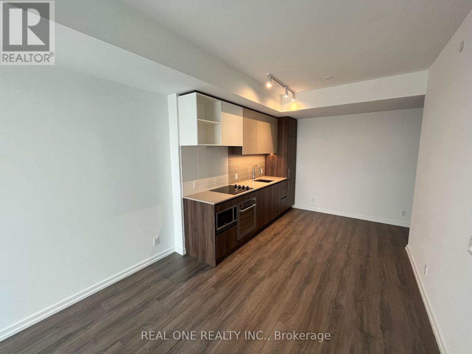 1602 - 1000 Portage Parkway, Vaughan, Ontario  L4K 0L1 - Photo 3 - N12533020