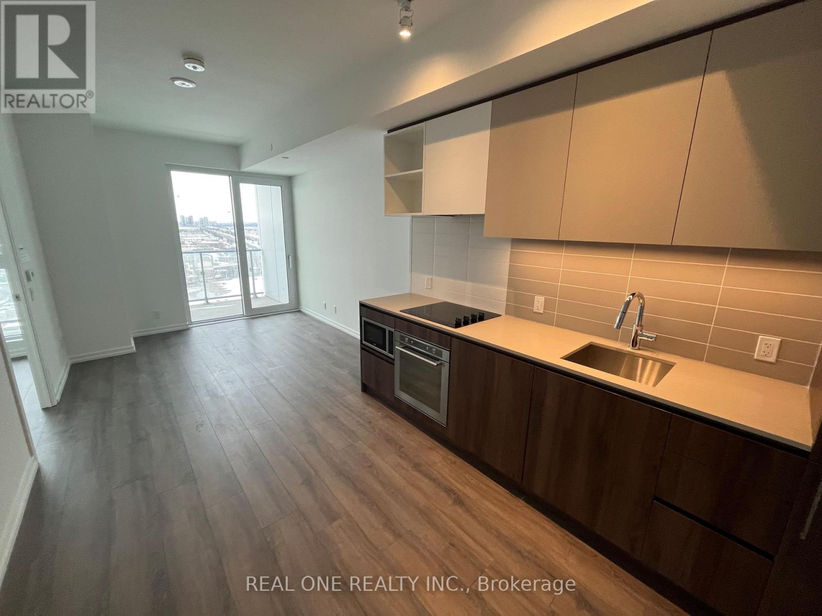 1602 - 1000 Portage Parkway, Vaughan, Ontario  L4K 0L1 - Photo 4 - N12533020