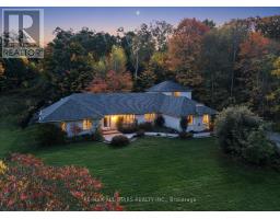 40 ALGONQUIN FOREST DRIVE, East Gwillimbury, Ontario