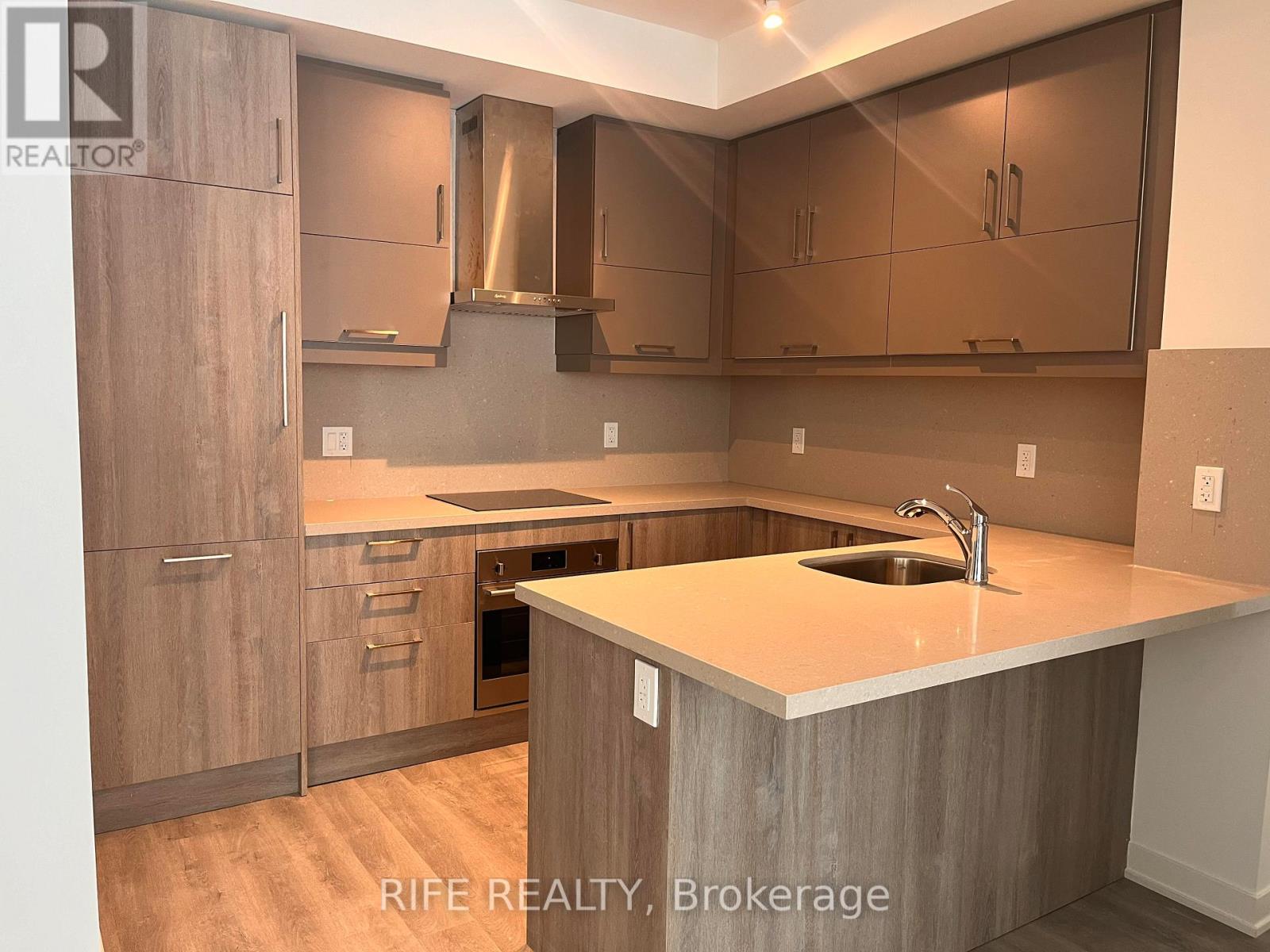 304 - 38 Simcoe Promenade, Markham, Ontario  L6G 0H7 - Photo 8 - N12533058