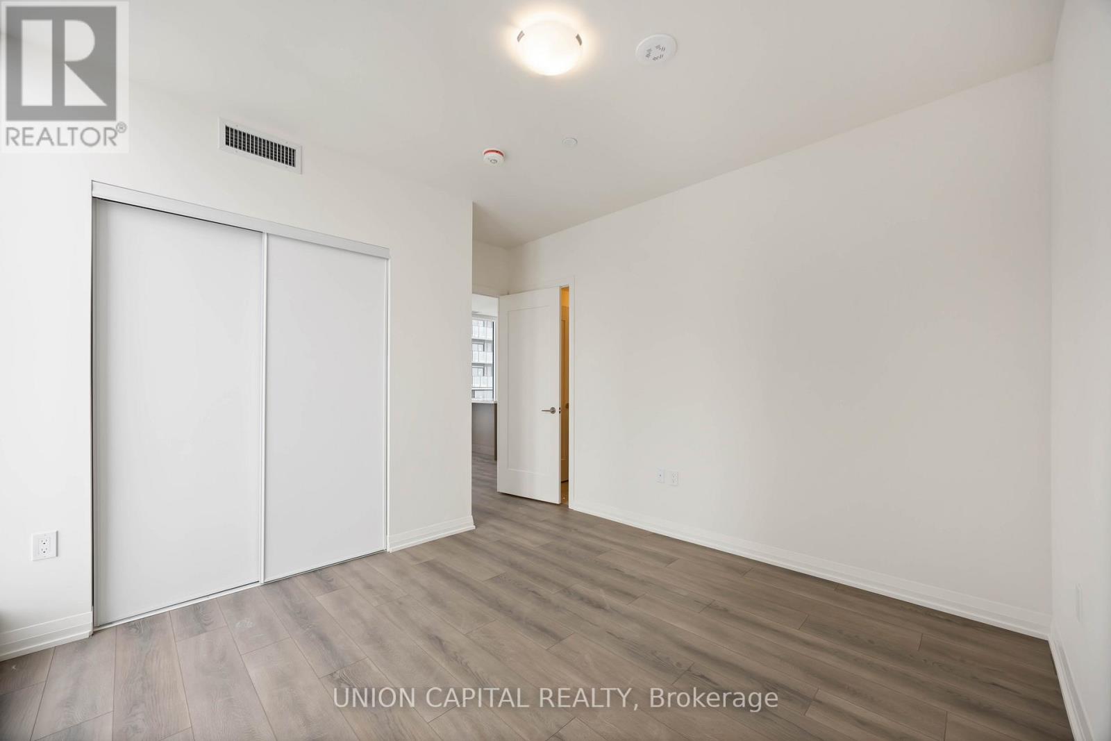 2410 - 8960 Jane Street, Vaughan, Ontario  L4K 0N9 - Photo 12 - N12533178