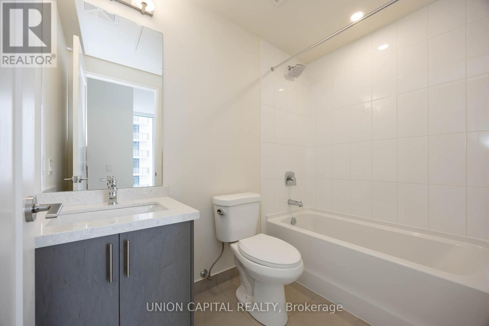 2410 - 8960 Jane Street, Vaughan, Ontario  L4K 0N9 - Photo 14 - N12533178