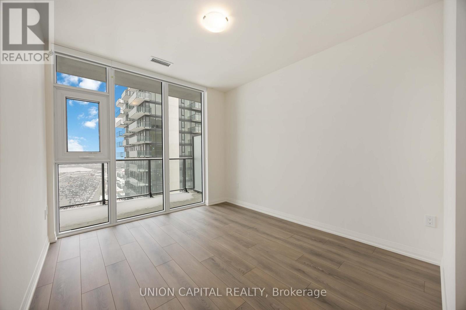 2410 - 8960 Jane Street, Vaughan, Ontario  L4K 0N9 - Photo 17 - N12533178