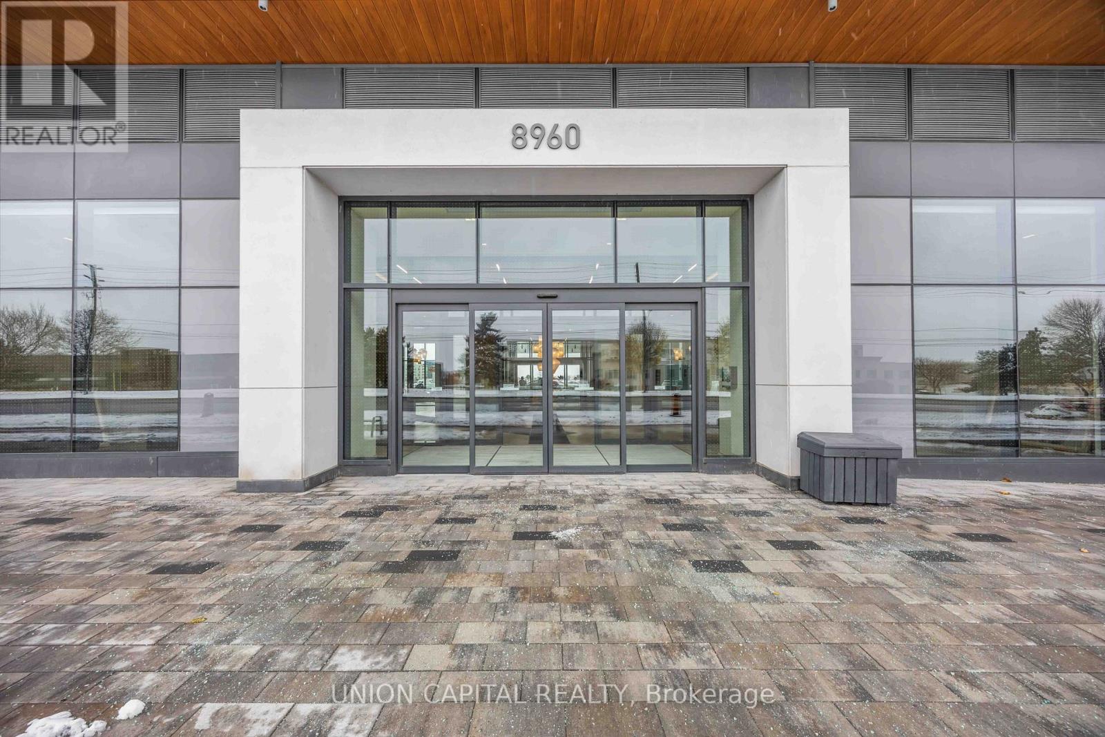 2410 - 8960 Jane Street, Vaughan, Ontario  L4K 0N9 - Photo 2 - N12533178