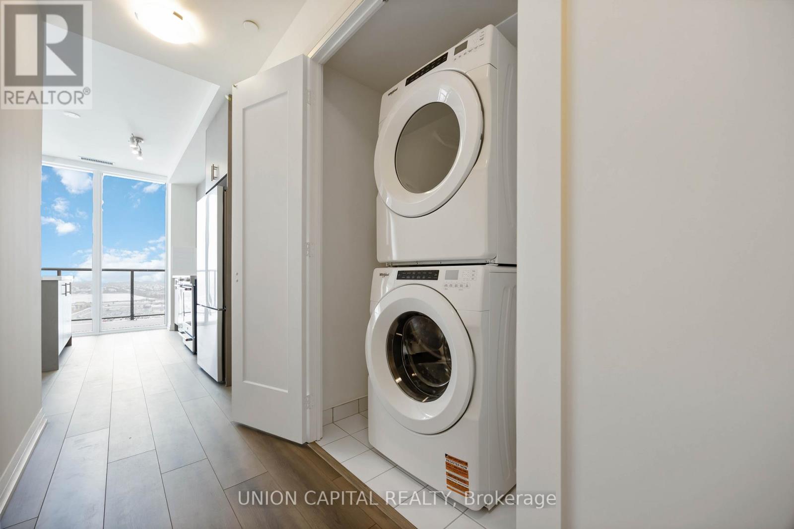 2410 - 8960 Jane Street, Vaughan, Ontario  L4K 0N9 - Photo 5 - N12533178