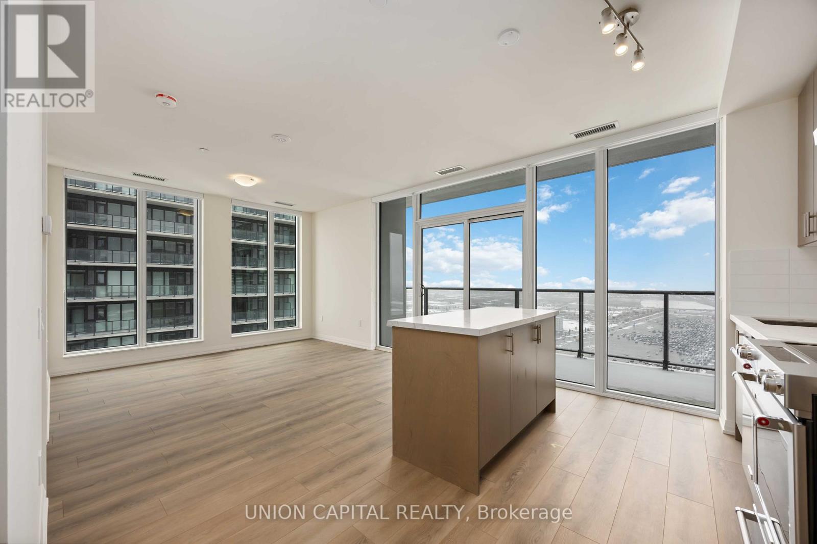 2410 - 8960 Jane Street, Vaughan, Ontario  L4K 0N9 - Photo 6 - N12533178