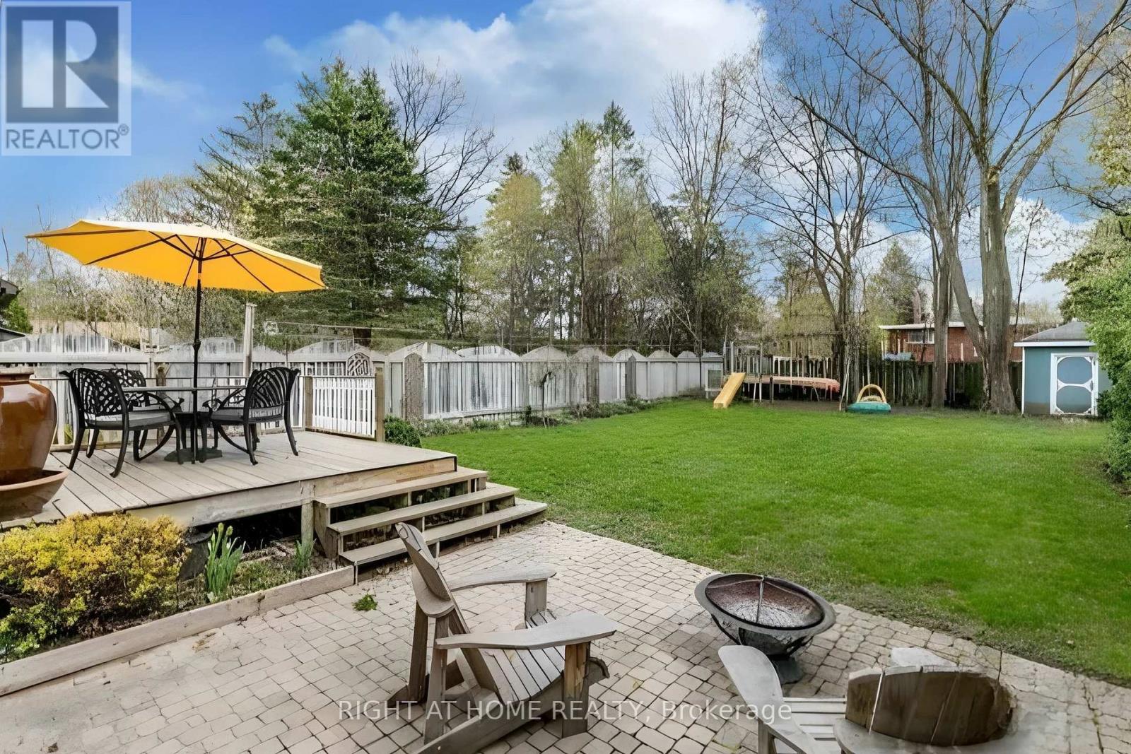 Upper - 5 Shannon Street, Barrie, Ontario  L4M 2K7 - Photo 11 - S12532900