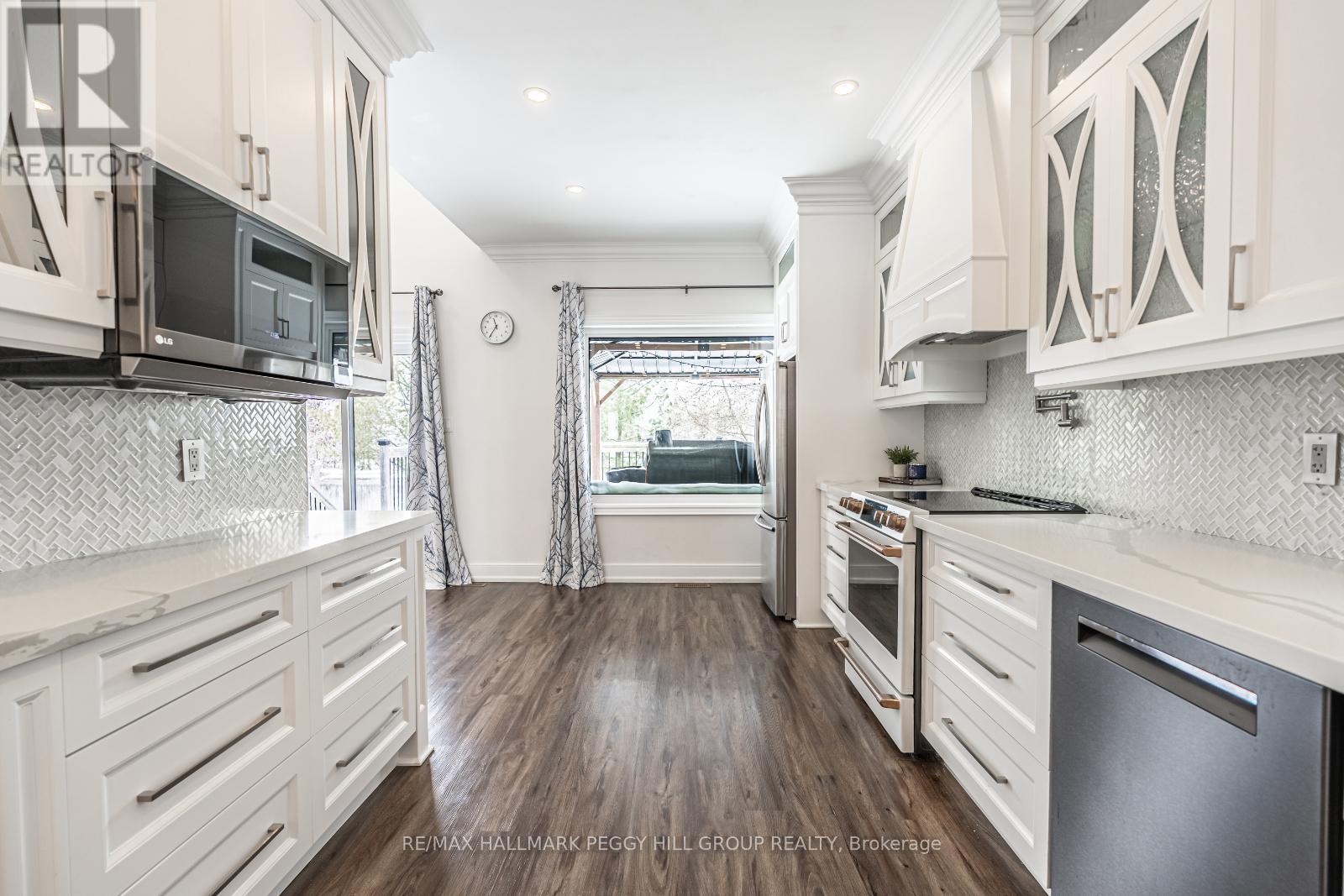 99 Mcintyre Drive, Barrie, Ontario  L4N 4K6 - Photo 9 - S12532996