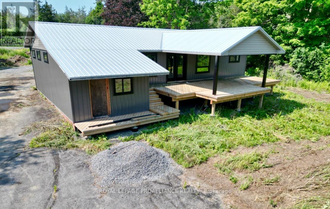 3628 County Road 1, Prince Edward County (Hillier Ward), Ontario  K0K 1G0 - Photo 4 - X12532504