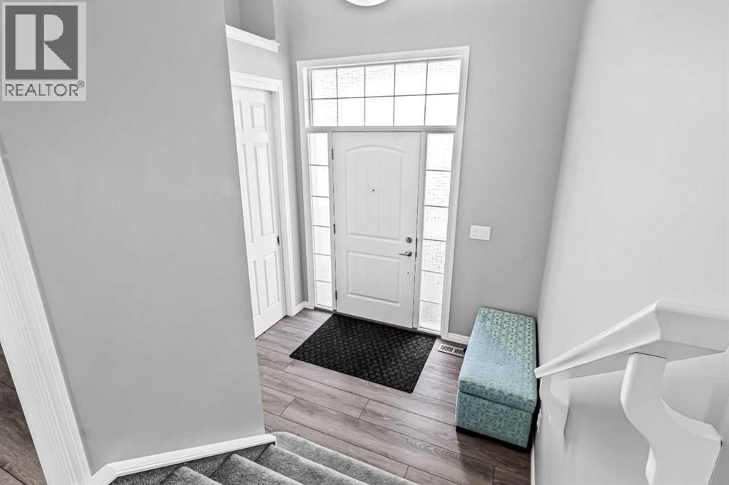 95 Carrington Close Nw, Calgary, Alberta  T3P 1P8 - Photo 4 - A2270150