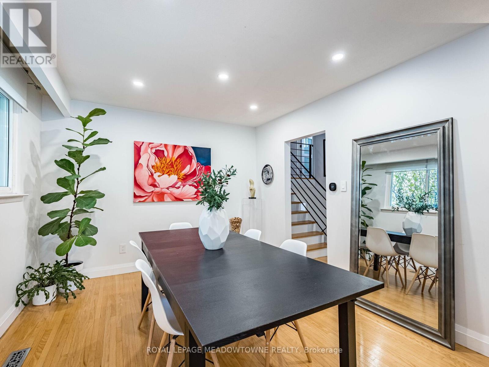 1266 Winding Trail, Mississauga, Ontario  L4Y 2T7 - Photo 10 - W12532906