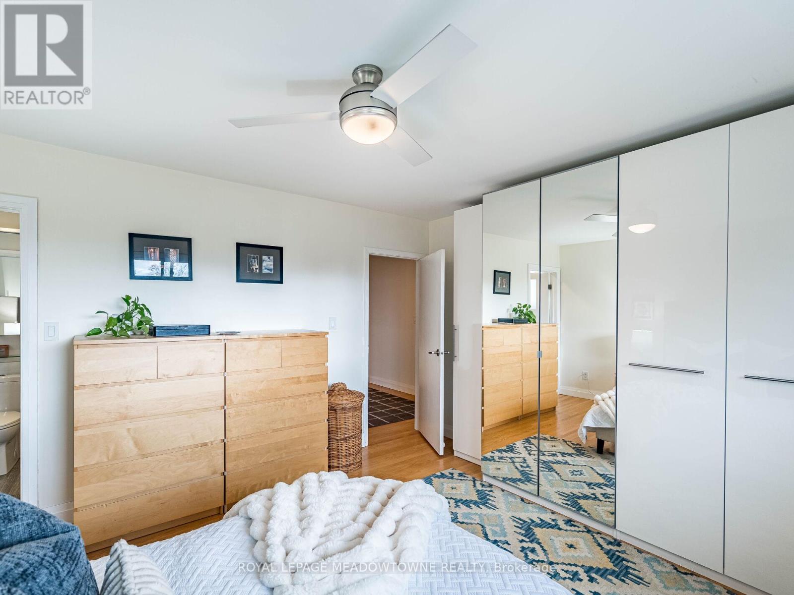 1266 Winding Trail, Mississauga, Ontario  L4Y 2T7 - Photo 16 - W12532906