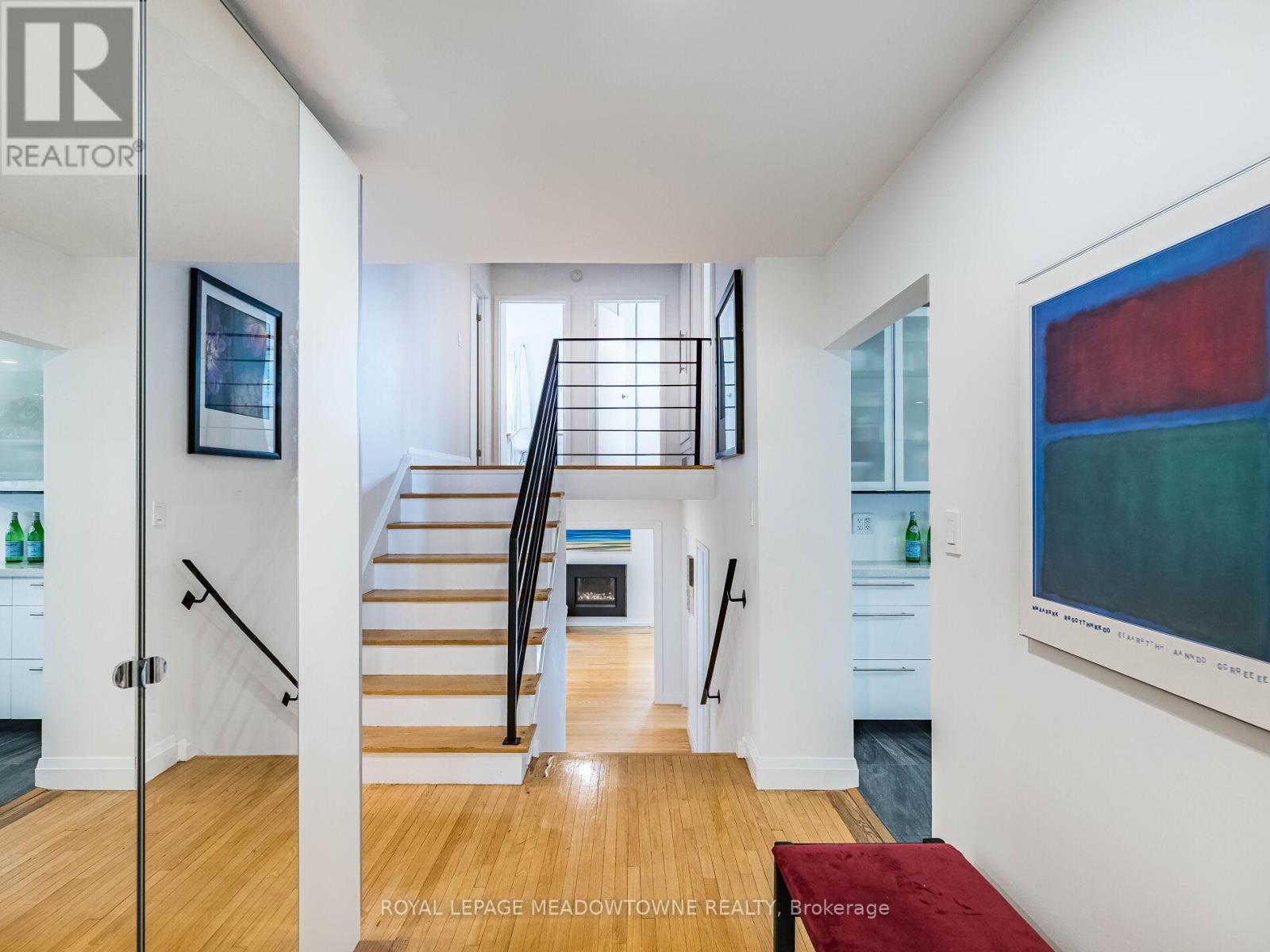 1266 Winding Trail, Mississauga, Ontario  L4Y 2T7 - Photo 4 - W12532906