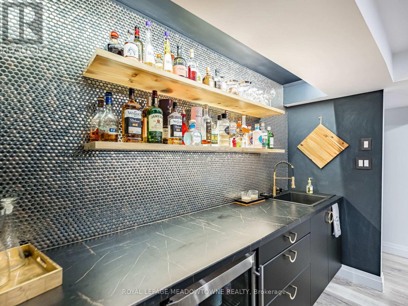 1266 Winding Trail, Mississauga, Ontario  L4Y 2T7 - Photo 46 - W12532906