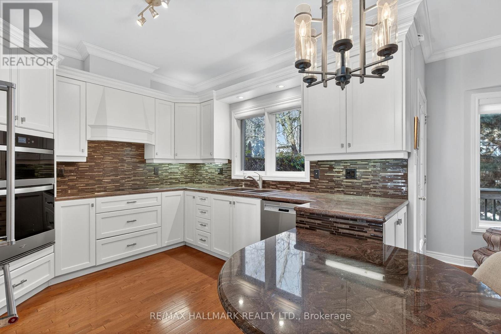 26 - 187 La Rose Avenue, Toronto, Ontario  M9P 3W1 - Photo 10 - W12532912