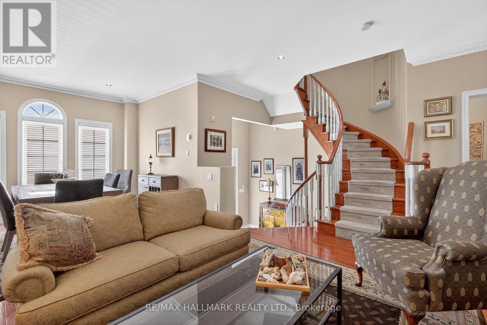 26 - 187 La Rose Avenue, Toronto, Ontario  M9P 3W1 - Photo 3 - W12532912