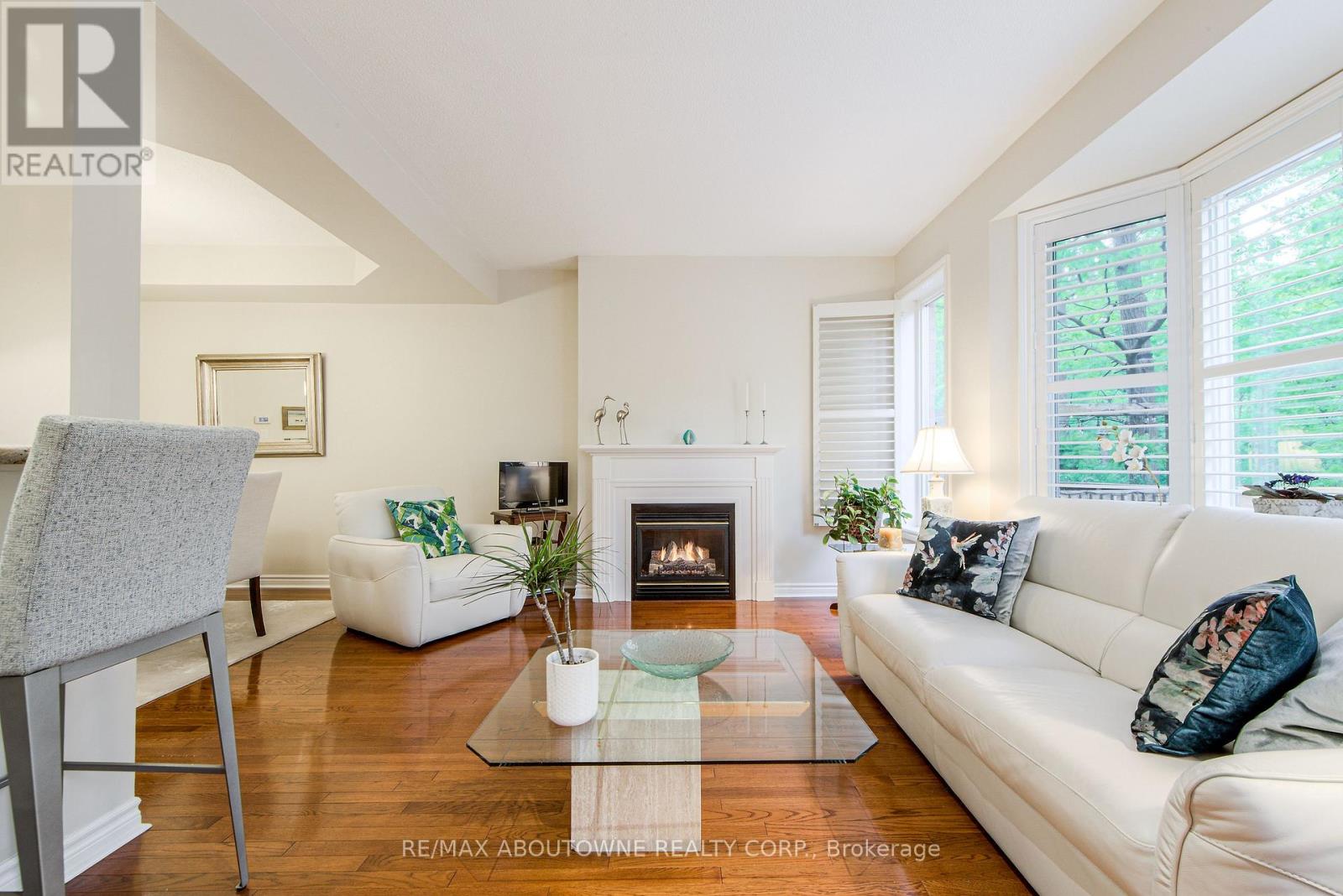 21 - 300 Ravineview Way, Oakville, Ontario  L6H 7J1 - Photo 12 - W12532988