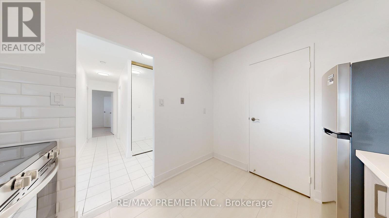 Ph07 - 238 Albion Road, Toronto, Ontario  M9W 6A7 - Photo 4 - W12532998