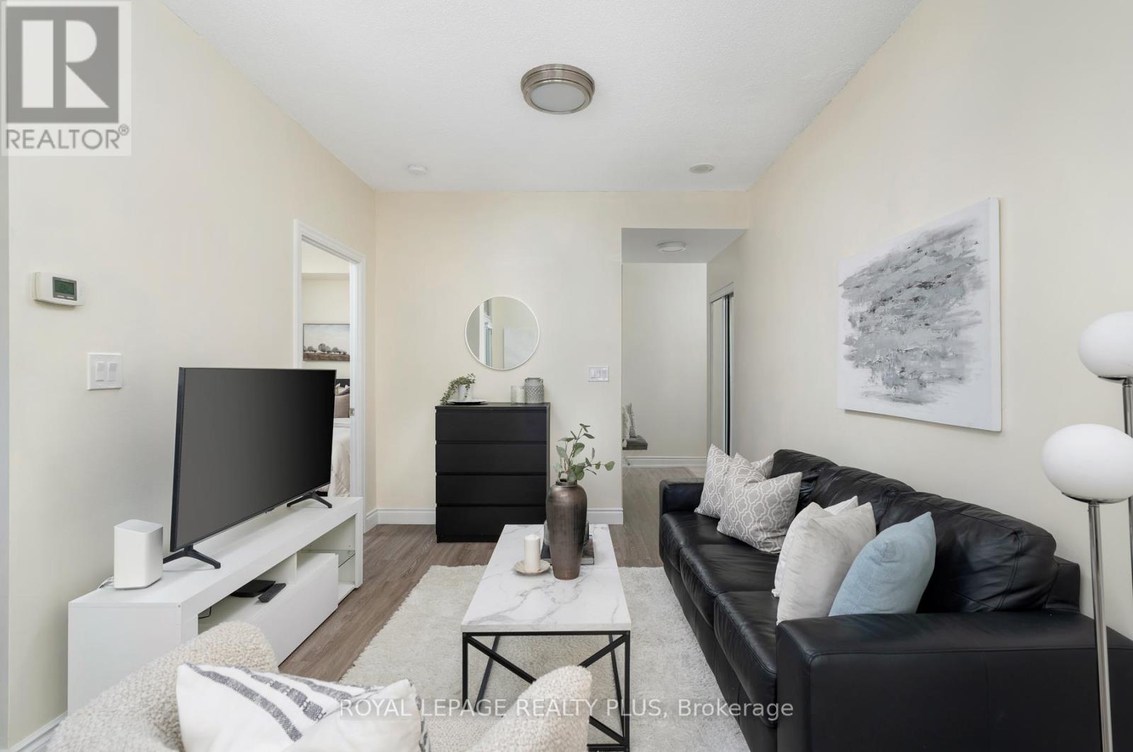 903 - 1359 Rathburn Road E, Mississauga, Ontario  L4W 5P7 - Photo 8 - W12533032