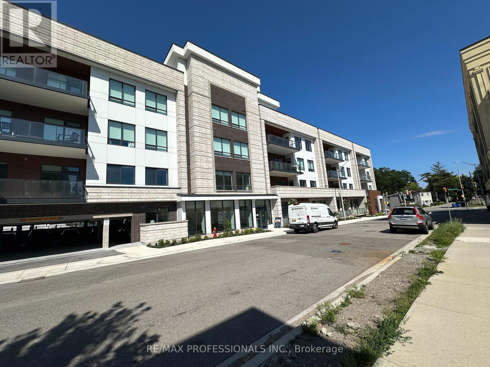 410 - 123 Maurice Drive, Oakville, Ontario  L6K 2W6 - Photo 33 - W12533082