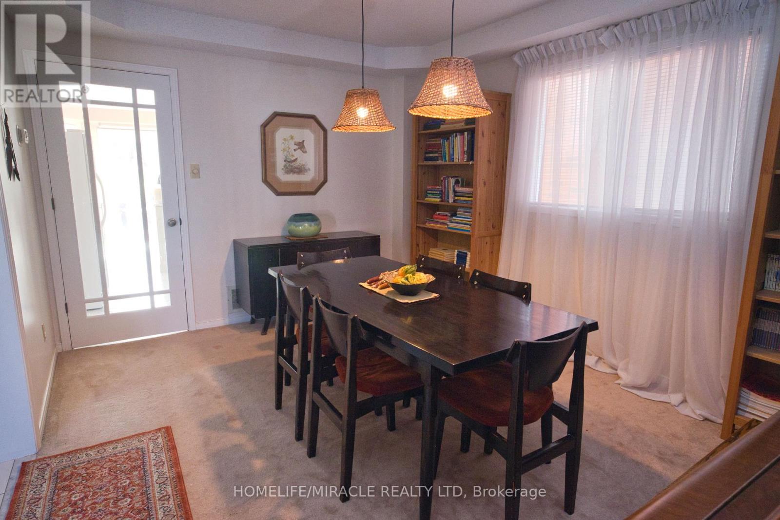 28 Adirondack Crescent, Brampton, Ontario  L6R 1E5 - Photo 20 - W12533098