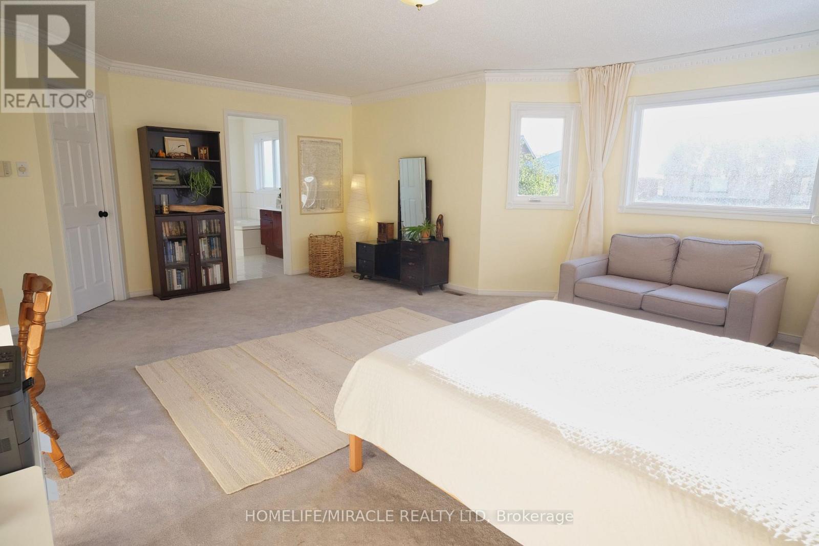 28 Adirondack Crescent, Brampton, Ontario  L6R 1E5 - Photo 26 - W12533098