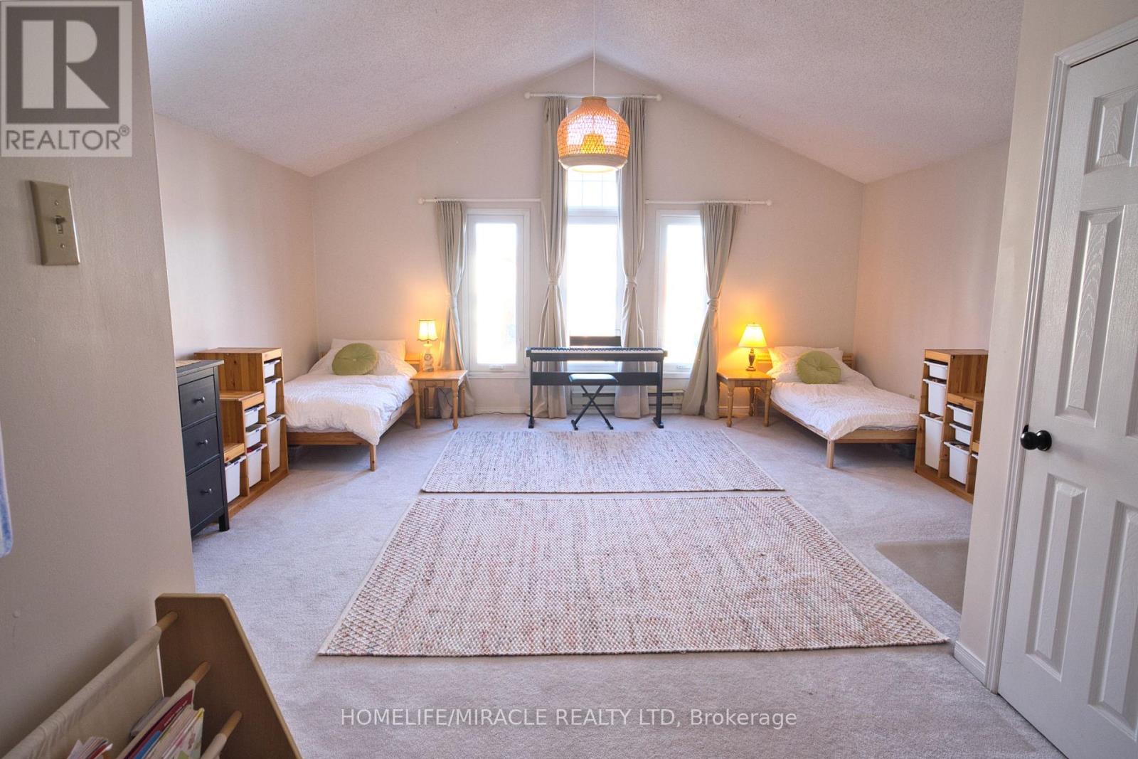 28 Adirondack Crescent, Brampton, Ontario  L6R 1E5 - Photo 30 - W12533098