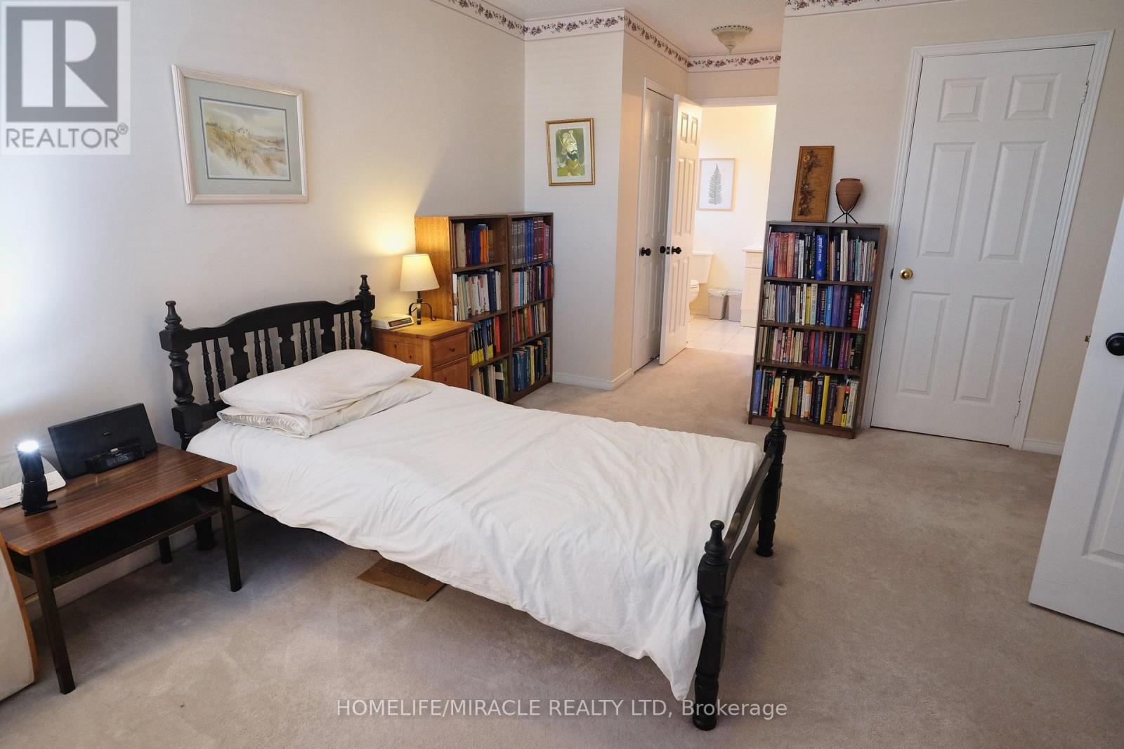 28 Adirondack Crescent, Brampton, Ontario  L6R 1E5 - Photo 37 - W12533098