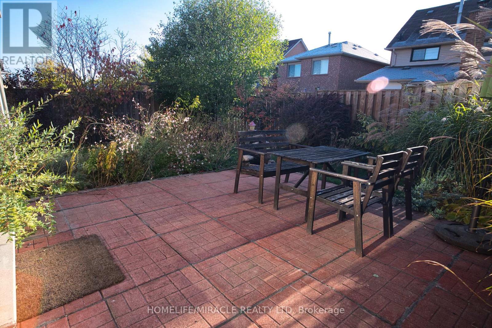 28 Adirondack Crescent, Brampton, Ontario  L6R 1E5 - Photo 46 - W12533098