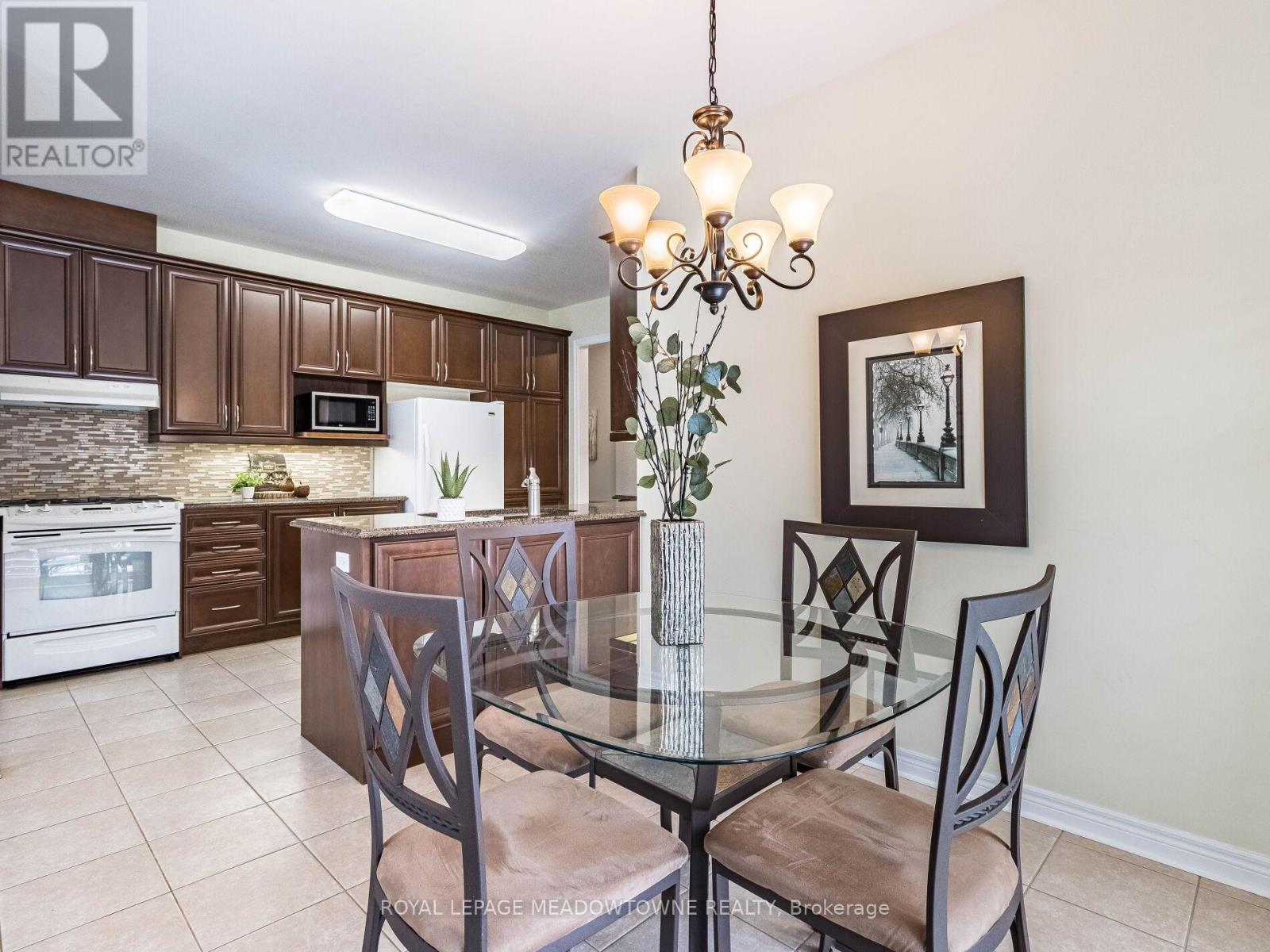 34 - 54 Locust Drive, Brampton, Ontario  L6R 0W2 - Photo 14 - W12533140