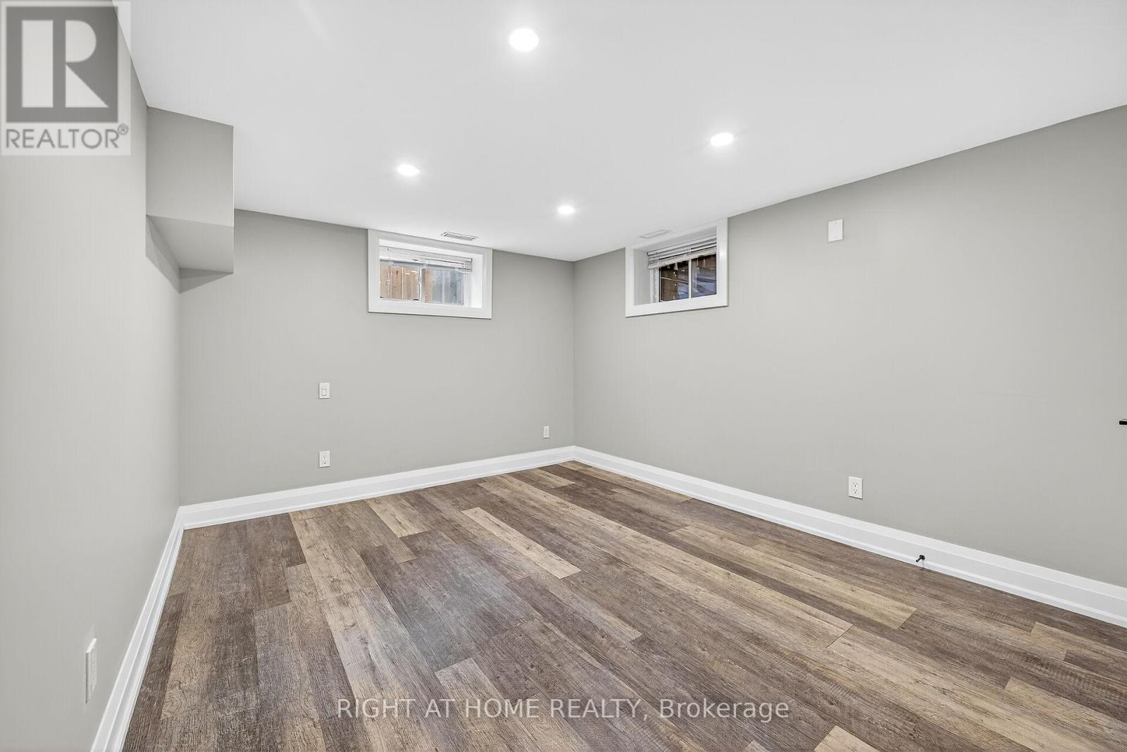 2298 Fassel Avenue, Burlington, Ontario  L7R 3P3 - Photo 33 - W12533176