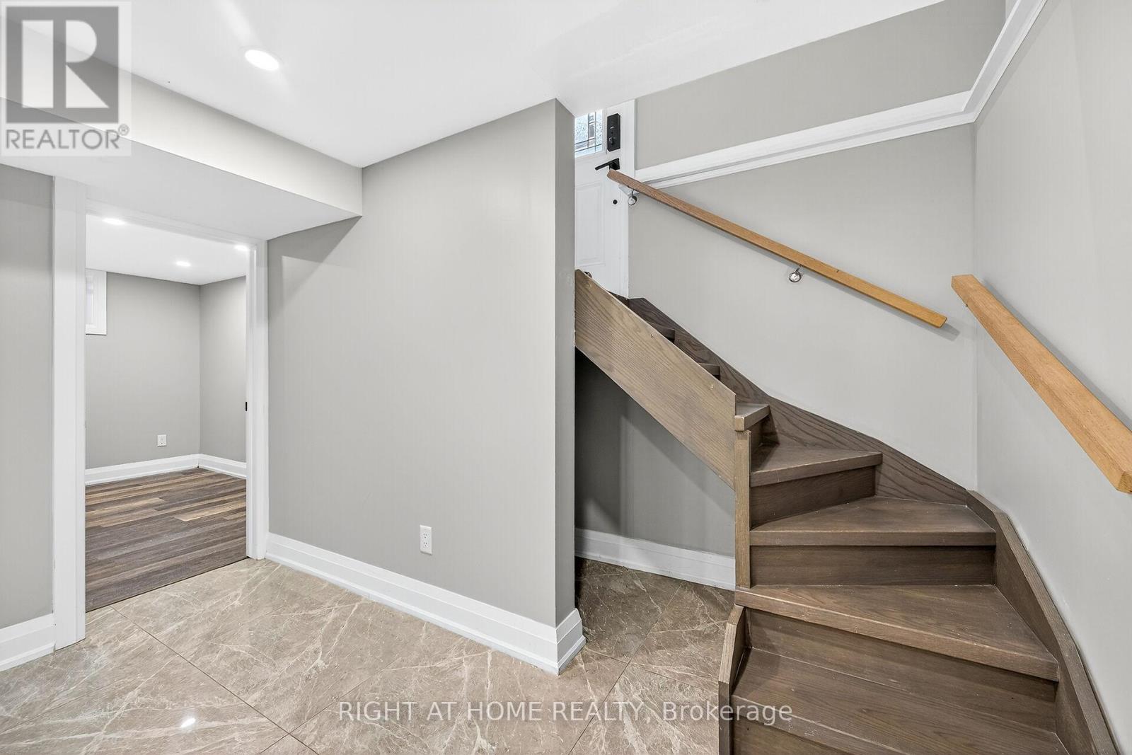 2298 Fassel Avenue, Burlington, Ontario  L7R 3P3 - Photo 40 - W12533176