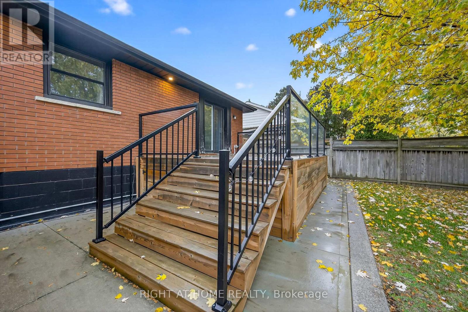 2298 Fassel Avenue, Burlington, Ontario  L7R 3P3 - Photo 41 - W12533176