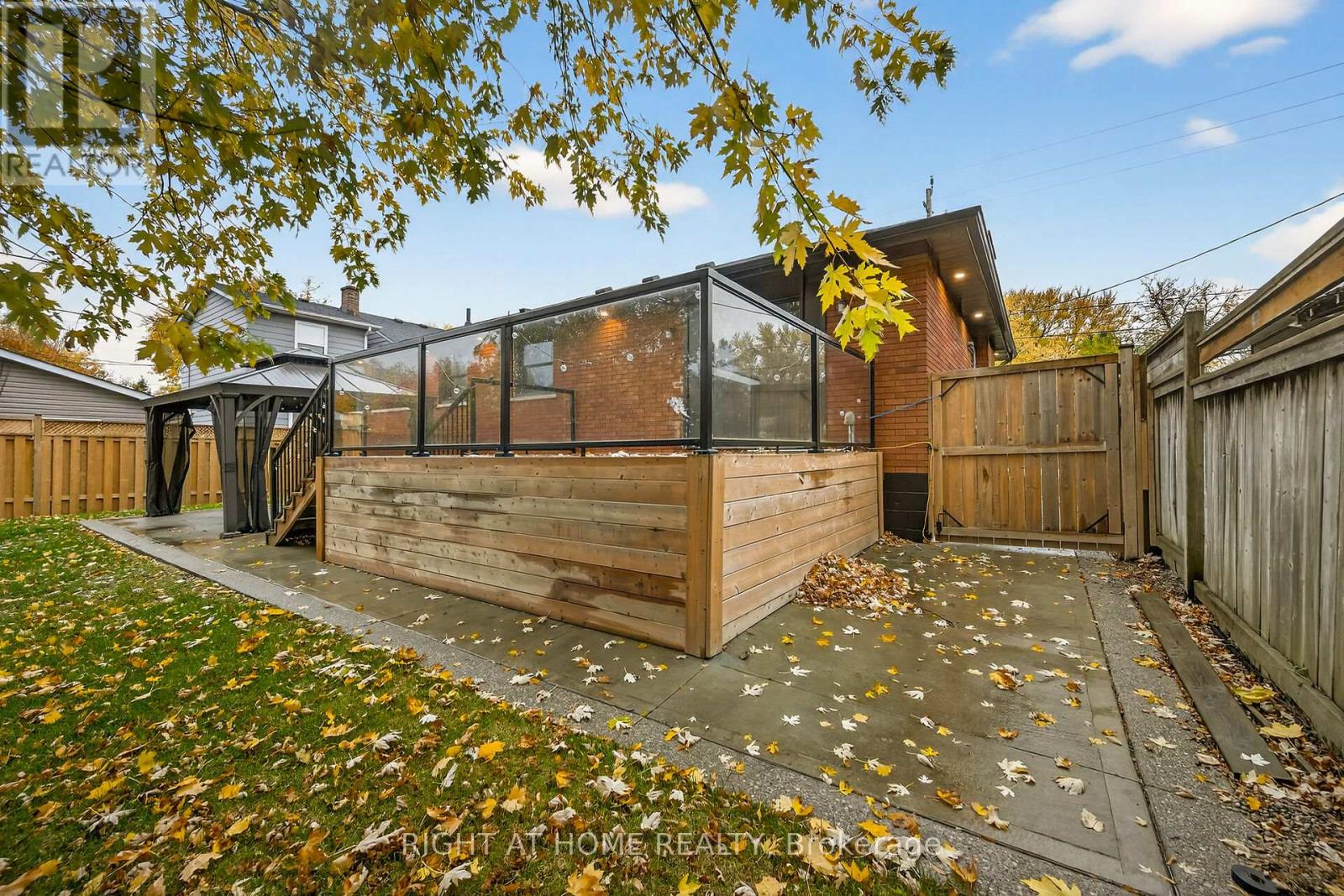 2298 Fassel Avenue, Burlington, Ontario  L7R 3P3 - Photo 46 - W12533176