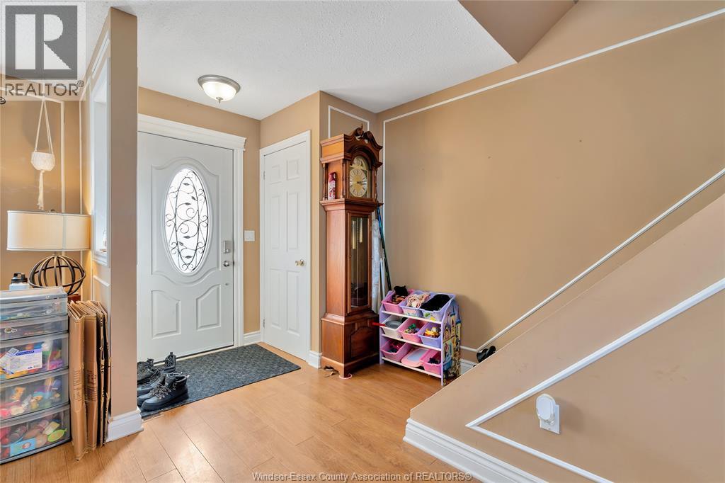 9430 Ryerson, Windsor, Ontario  N9G 2M6 - Photo 3 - 25028537