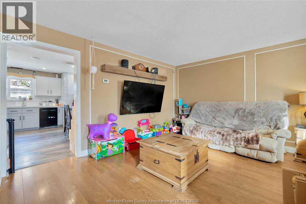 9430 Ryerson, Windsor, Ontario  N9G 2M6 - Photo 5 - 25028537