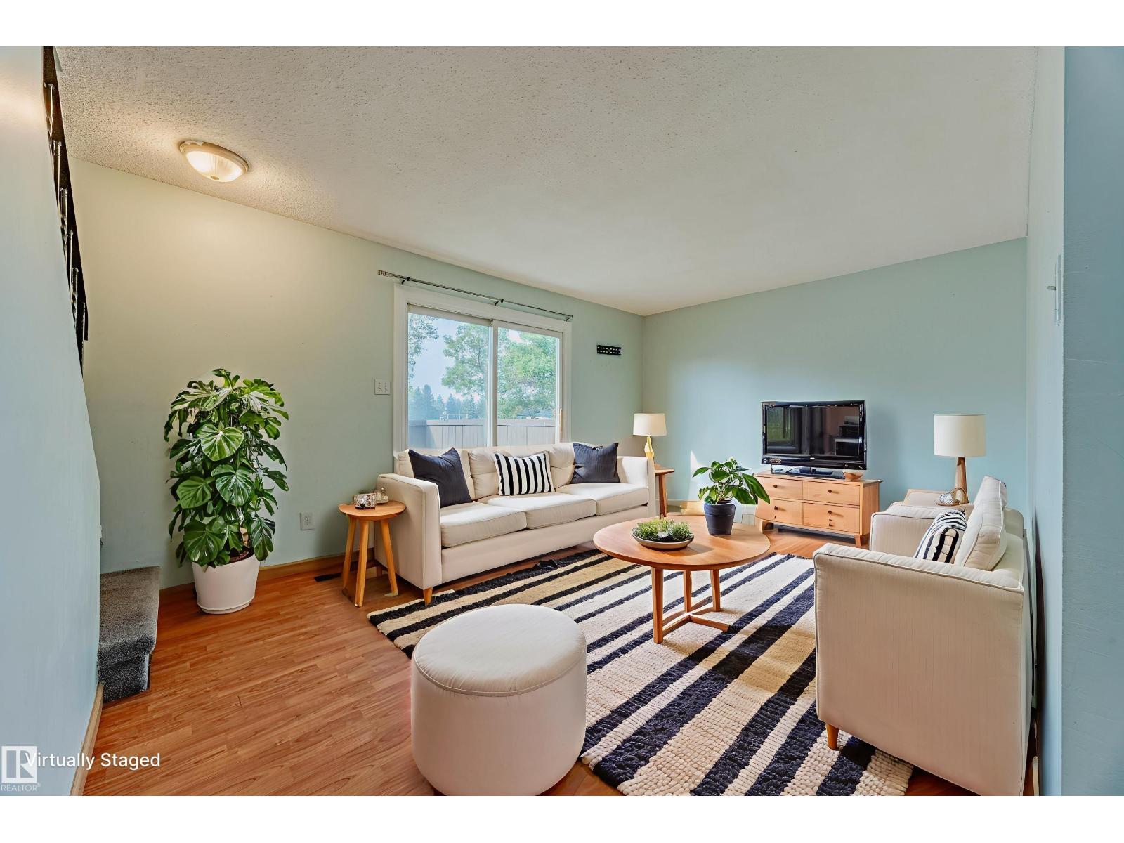 2551 135 AV NW, Edmonton, Alberta