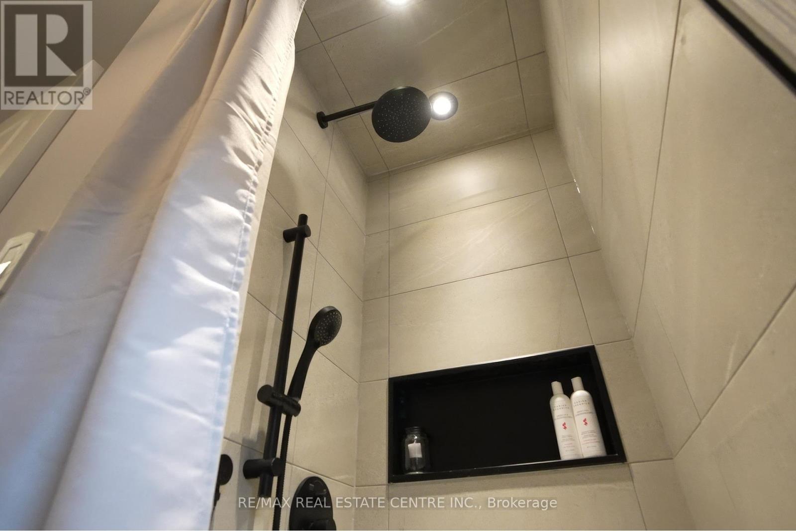 66 Ellington Avenue, Hamilton, Ontario  L8E 3T6 - Photo 36 - X12532918