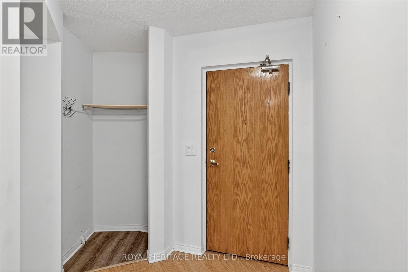 102 - 1 Heritage Way N, Kawartha Lakes, Ontario  K9V 5P9 - Photo 4 - X12532926