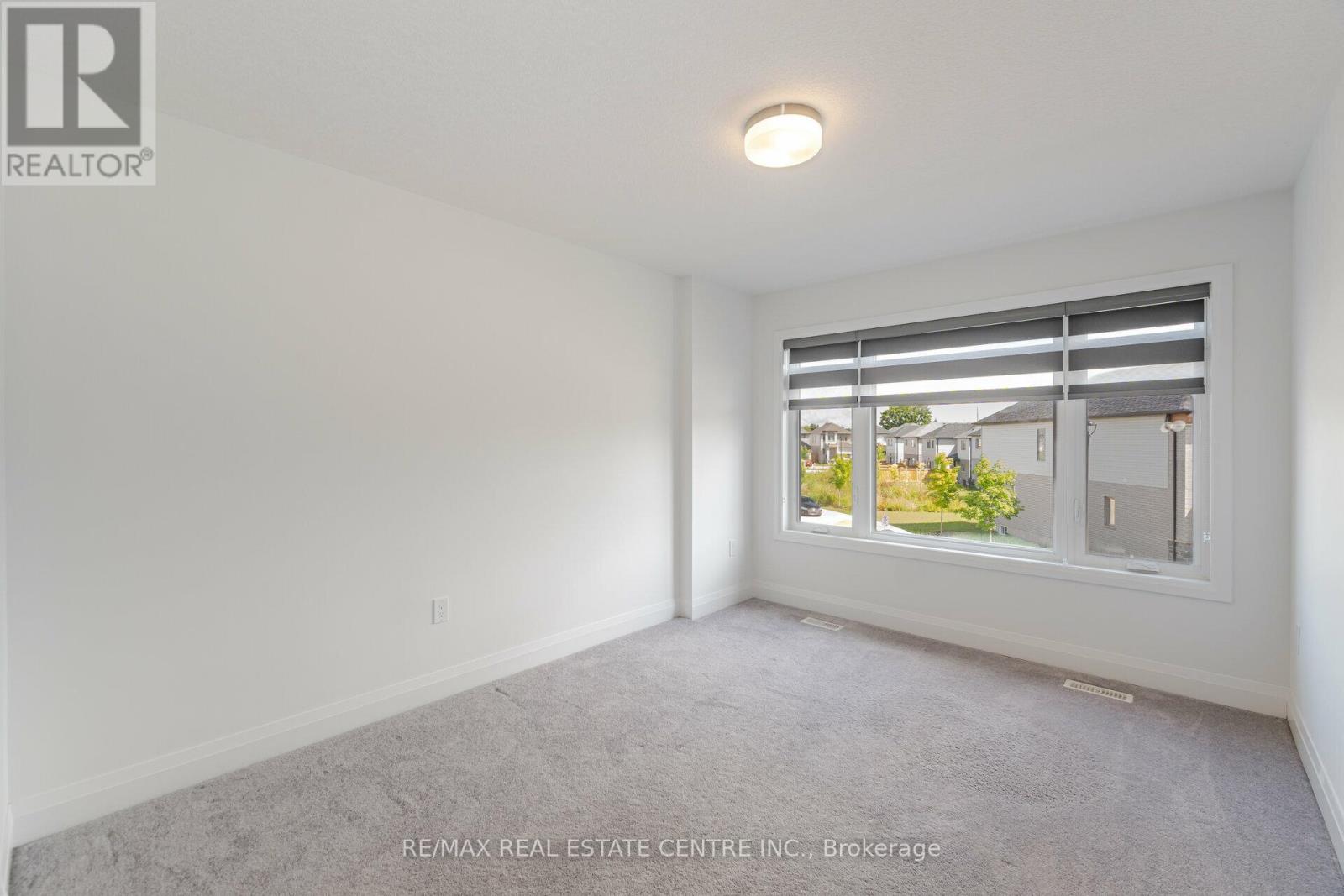 43 Ferris Circle, Guelph, Ontario  N1G 0H2 - Photo 23 - X12532938