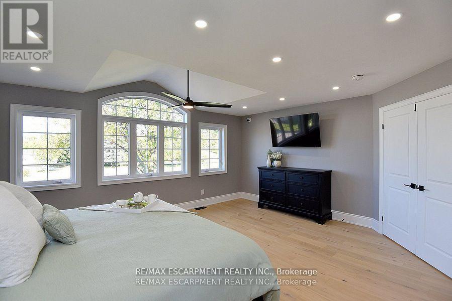 796 Highway 6, Haldimand, Ontario  N3W 1M8 - Photo 19 - X12532956