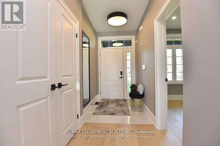 796 Highway 6, Haldimand, Ontario  N3W 1M8 - Photo 4 - X12532956