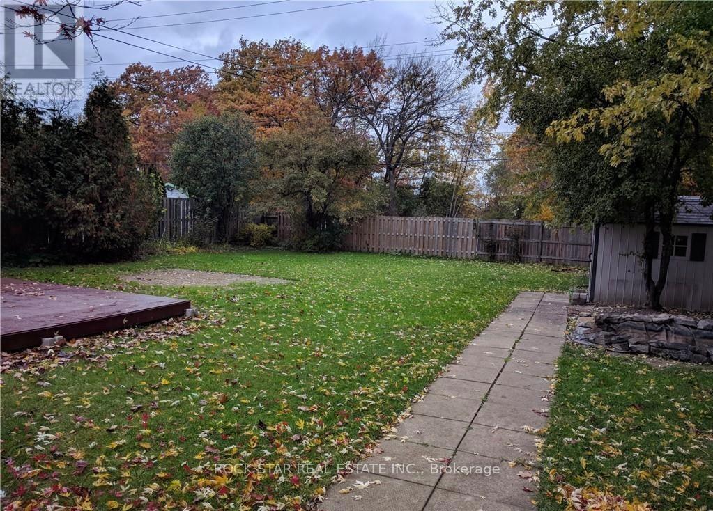 34 Preston Place, Welland, Ontario  L3C 3K3 - Photo 25 - X12533038