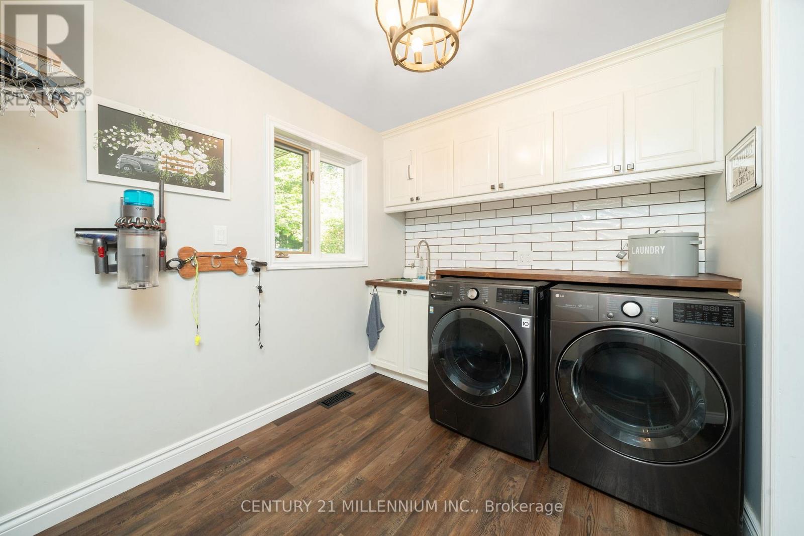 7 Erinwood Drive, Erin, Ontario  N0B 1T0 - Photo 18 - X12533046